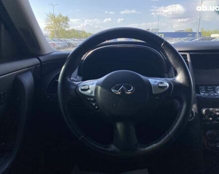 Инфинити QX70, объемом двигателя 3.7 л и пробегом 116 тыс. км за 18000 $, фото 18 на Automoto.ua