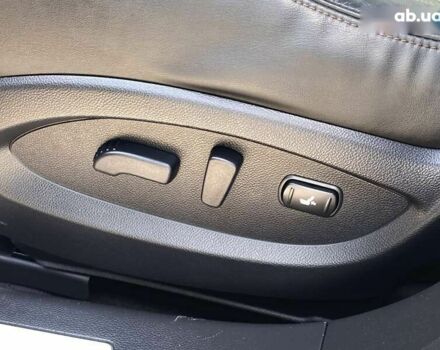 Инфинити QX70, объемом двигателя 3.7 л и пробегом 116 тыс. км за 18000 $, фото 23 на Automoto.ua