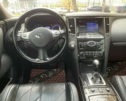 Инфинити QX70, объемом двигателя 3 л и пробегом 215 тыс. км за 17900 $, фото 27 на Automoto.ua