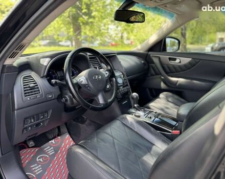 Інфініті QX70, об'ємом двигуна 3 л та пробігом 215 тис. км за 17500 $, фото 26 на Automoto.ua