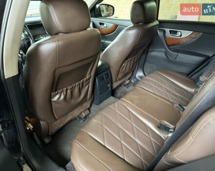 Инфинити QX70, объемом двигателя 3 л и пробегом 135 тыс. км за 18800 $, фото 16 на Automoto.ua