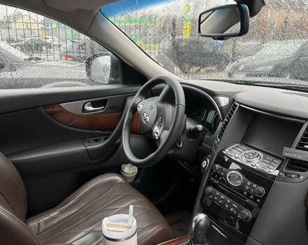 Инфинити QX70, объемом двигателя 2.99 л и пробегом 168 тыс. км за 23000 $, фото 3 на Automoto.ua