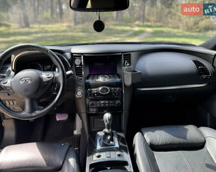 Инфинити QX70, объемом двигателя 3.7 л и пробегом 149 тыс. км за 22300 $, фото 12 на Automoto.ua