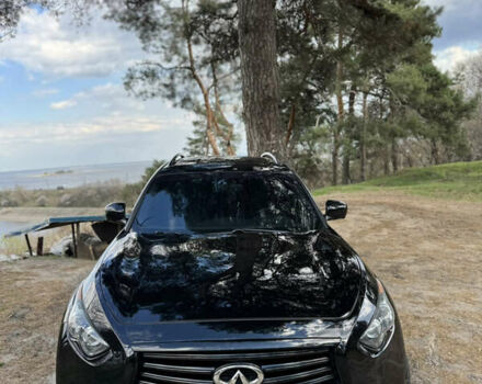 Инфинити QX70, объемом двигателя 3.7 л и пробегом 149 тыс. км за 22300 $, фото 2 на Automoto.ua