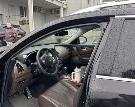 Инфинити QX70, объемом двигателя 2.99 л и пробегом 168 тыс. км за 23000 $, фото 1 на Automoto.ua