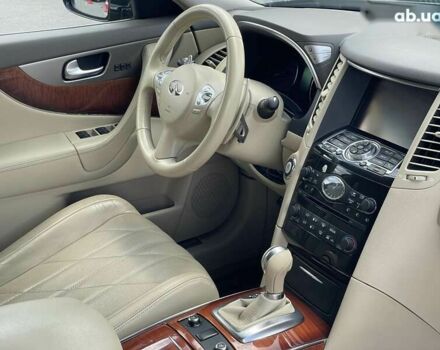 Інфініті QX70, об'ємом двигуна 3 л та пробігом 119 тис. км за 20590 $, фото 19 на Automoto.ua