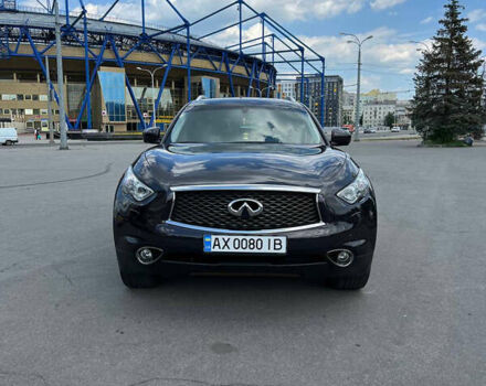 Инфинити QX70, объемом двигателя 3.7 л и пробегом 79 тыс. км за 29500 $, фото 1 на Automoto.ua