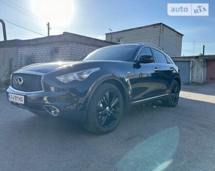 Инфинити QX70, объемом двигателя 3.7 л и пробегом 131 тыс. км за 25600 $, фото 4 на Automoto.ua