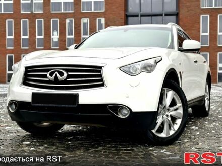 Инфинити QX70, объемом двигателя 3.7 л и пробегом 280 тыс. км за 18300 $, фото 1 на Automoto.ua