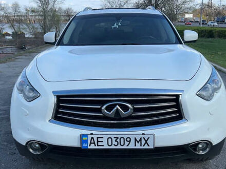 Інфініті QX70 2015 у Дніпро (Дніпропетровську) на Automoto.ua Інфініті QX70, об'ємом двигуна 3 л та пробігом 155 тис. км за 26500 $, фото 1 на Automoto.ua