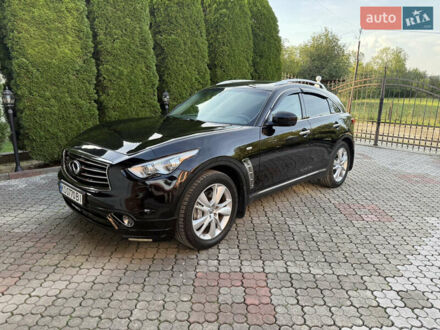Инфинити QX70, объемом двигателя 3 л и пробегом 135 тыс. км за 18800 $, фото 1 на Automoto.ua