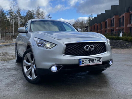 Инфинити QX70, объемом двигателя 3.7 л и пробегом 123 тыс. км за 16700 $, фото 1 на Automoto.ua