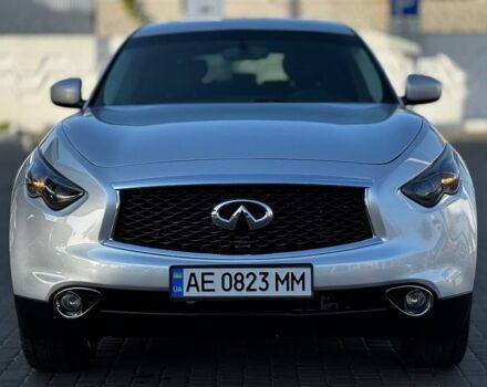 Сірий Інфініті QX70, об'ємом двигуна 3.7 л та пробігом 1 тис. км за 17499 $, фото 3 на Automoto.ua