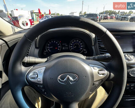 Серый Инфинити QX70, объемом двигателя 3.7 л и пробегом 121 тыс. км за 14700 $, фото 52 на Automoto.ua