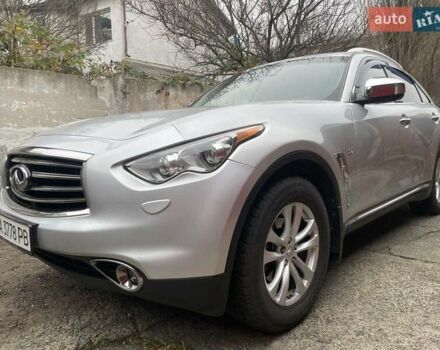 Серый Инфинити QX70, объемом двигателя 3.7 л и пробегом 122 тыс. км за 15500 $, фото 9 на Automoto.ua