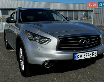 Серый Инфинити QX70, объемом двигателя 3.7 л и пробегом 121 тыс. км за 14700 $, фото 1 на Automoto.ua