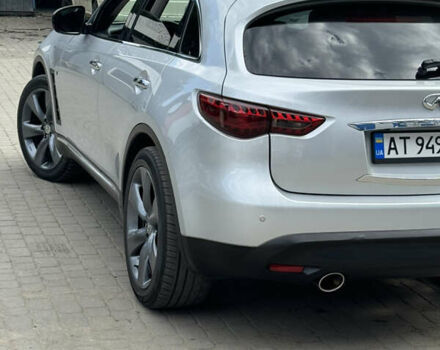 Серый Инфинити QX70, объемом двигателя 3.7 л и пробегом 195 тыс. км за 17200 $, фото 1 на Automoto.ua