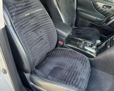 Серый Инфинити QX70, объемом двигателя 3.7 л и пробегом 195 тыс. км за 17200 $, фото 15 на Automoto.ua