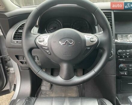 Серый Инфинити QX70, объемом двигателя 3.7 л и пробегом 122 тыс. км за 15500 $, фото 21 на Automoto.ua