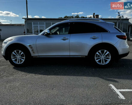 Серый Инфинити QX70, объемом двигателя 3.7 л и пробегом 121 тыс. км за 14700 $, фото 7 на Automoto.ua