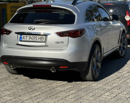 Серый Инфинити QX70, объемом двигателя 3.7 л и пробегом 195 тыс. км за 17200 $, фото 5 на Automoto.ua