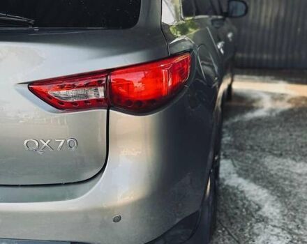 Серый Инфинити QX70, объемом двигателя 3.7 л и пробегом 180 тыс. км за 18000 $, фото 1 на Automoto.ua