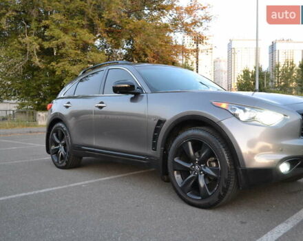 Сірий Інфініті QX70, об'ємом двигуна 3.7 л та пробігом 181 тис. км за 18300 $, фото 31 на Automoto.ua