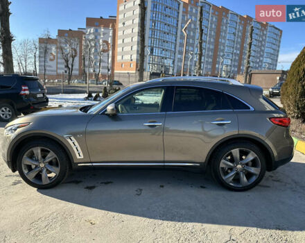 Серый Инфинити QX70, объемом двигателя 3.7 л и пробегом 90 тыс. км за 20000 $, фото 11 на Automoto.ua