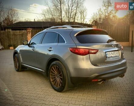 Серый Инфинити QX70, объемом двигателя 3.7 л и пробегом 116 тыс. км за 14900 $, фото 4 на Automoto.ua