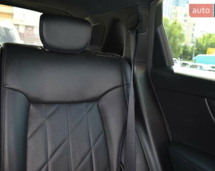 Сірий Інфініті QX70, об'ємом двигуна 3.7 л та пробігом 181 тис. км за 18300 $, фото 15 на Automoto.ua
