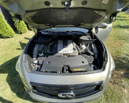 Серый Инфинити QX70, объемом двигателя 3.7 л и пробегом 373 тыс. км за 16000 $, фото 16 на Automoto.ua