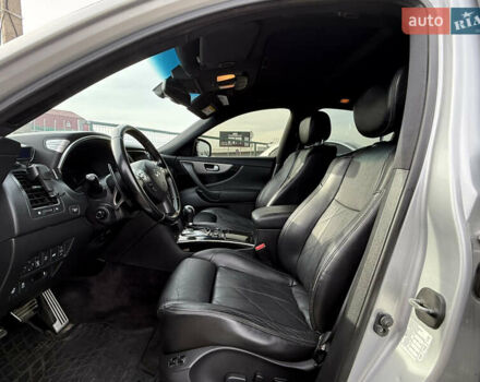 Серый Инфинити QX70, объемом двигателя 2.99 л и пробегом 181 тыс. км за 19990 $, фото 13 на Automoto.ua