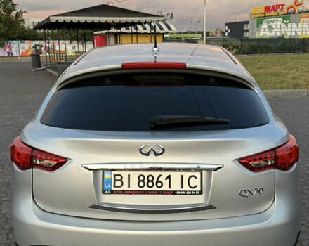 Серый Инфинити QX70, объемом двигателя 3.7 л и пробегом 148 тыс. км за 20500 $, фото 5 на Automoto.ua