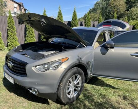 Серый Инфинити QX70, объемом двигателя 3.7 л и пробегом 373 тыс. км за 16000 $, фото 18 на Automoto.ua