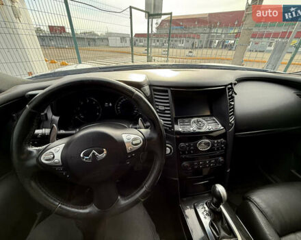 Серый Инфинити QX70, объемом двигателя 2.99 л и пробегом 181 тыс. км за 19990 $, фото 16 на Automoto.ua