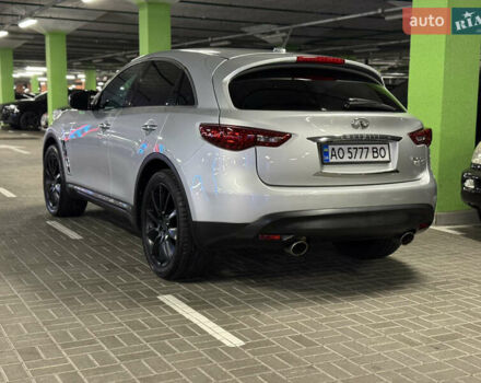 Серый Инфинити QX70, объемом двигателя 3.7 л и пробегом 172 тыс. км за 16500 $, фото 5 на Automoto.ua