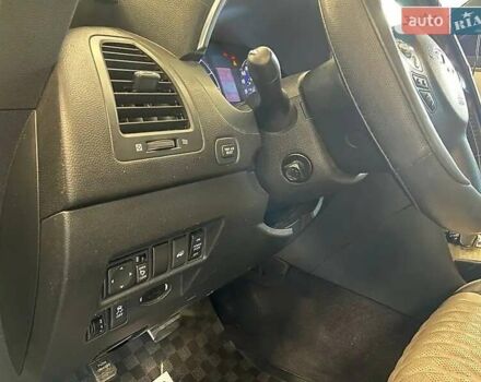 Серый Инфинити QX70, объемом двигателя 3.7 л и пробегом 70 тыс. км за 26900 $, фото 34 на Automoto.ua