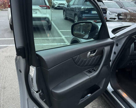 Серый Инфинити QX70, объемом двигателя 3.7 л и пробегом 172 тыс. км за 16500 $, фото 20 на Automoto.ua