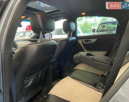 Серый Инфинити QX70, объемом двигателя 3.7 л и пробегом 70 тыс. км за 26900 $, фото 18 на Automoto.ua