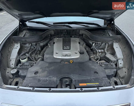 Серый Инфинити QX70, объемом двигателя 3.7 л и пробегом 172 тыс. км за 16500 $, фото 26 на Automoto.ua