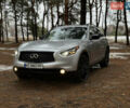Серый Инфинити QX70, объемом двигателя 3.7 л и пробегом 120 тыс. км за 20000 $, фото 16 на Automoto.ua