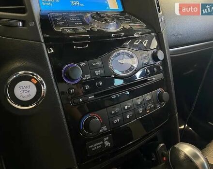 Серый Инфинити QX70, объемом двигателя 3.7 л и пробегом 70 тыс. км за 26900 $, фото 5 на Automoto.ua