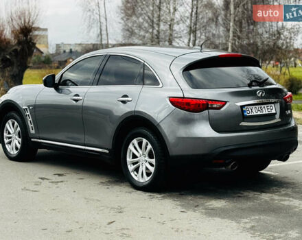 Серый Инфинити QX70, объемом двигателя 3.7 л и пробегом 108 тыс. км за 19999 $, фото 7 на Automoto.ua