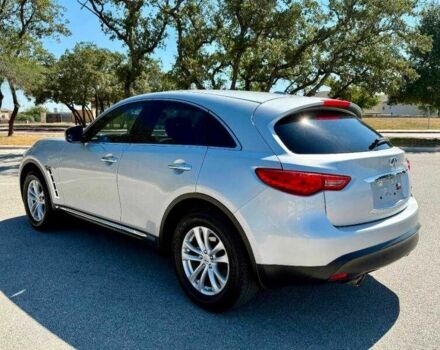 Сірий Інфініті QX70, об'ємом двигуна 3.7 л та пробігом 44 тис. км за 3000 $, фото 1 на Automoto.ua