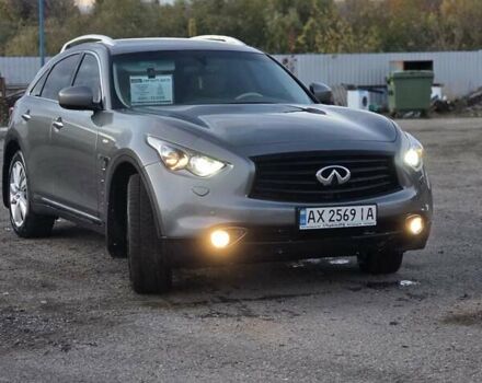 Серый Инфинити QX70, объемом двигателя 3.7 л и пробегом 82 тыс. км за 19400 $, фото 17 на Automoto.ua