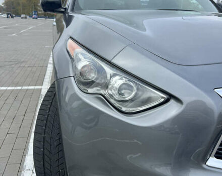 Серый Инфинити QX70, объемом двигателя 3.7 л и пробегом 124 тыс. км за 24000 $, фото 2 на Automoto.ua