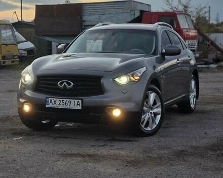 Серый Инфинити QX70, объемом двигателя 3.7 л и пробегом 82 тыс. км за 19400 $, фото 19 на Automoto.ua