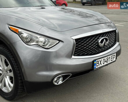Серый Инфинити QX70, объемом двигателя 3.7 л и пробегом 108 тыс. км за 19999 $, фото 19 на Automoto.ua
