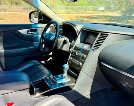 Сірий Інфініті QX70, об'ємом двигуна 3.7 л та пробігом 44 тис. км за 3000 $, фото 6 на Automoto.ua