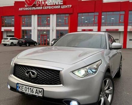 Серый Инфинити QX70, объемом двигателя 3.7 л и пробегом 135 тыс. км за 19999 $, фото 1 на Automoto.ua